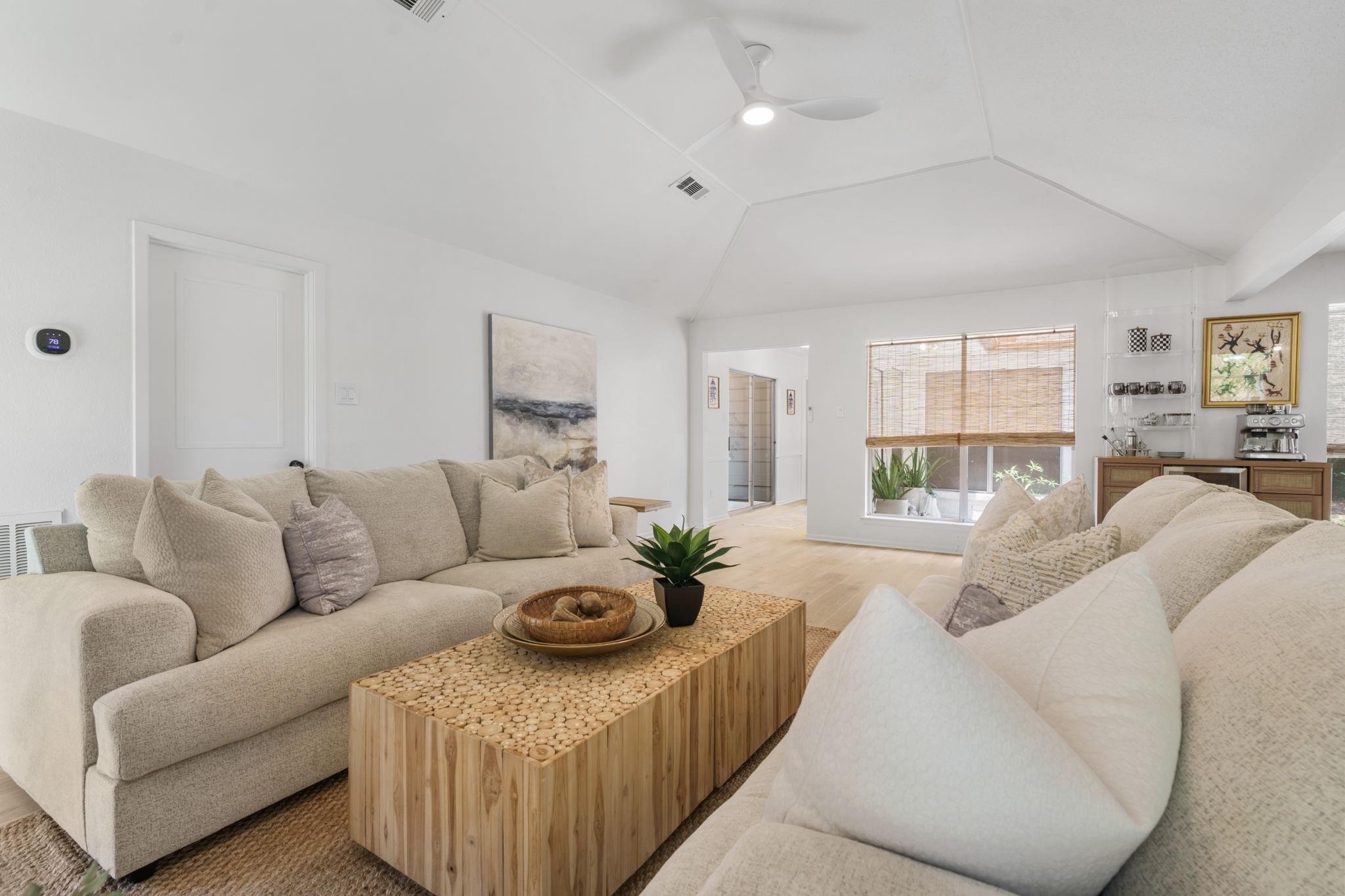 Thunderbird Dr, Conroe, TX 77304 #1
