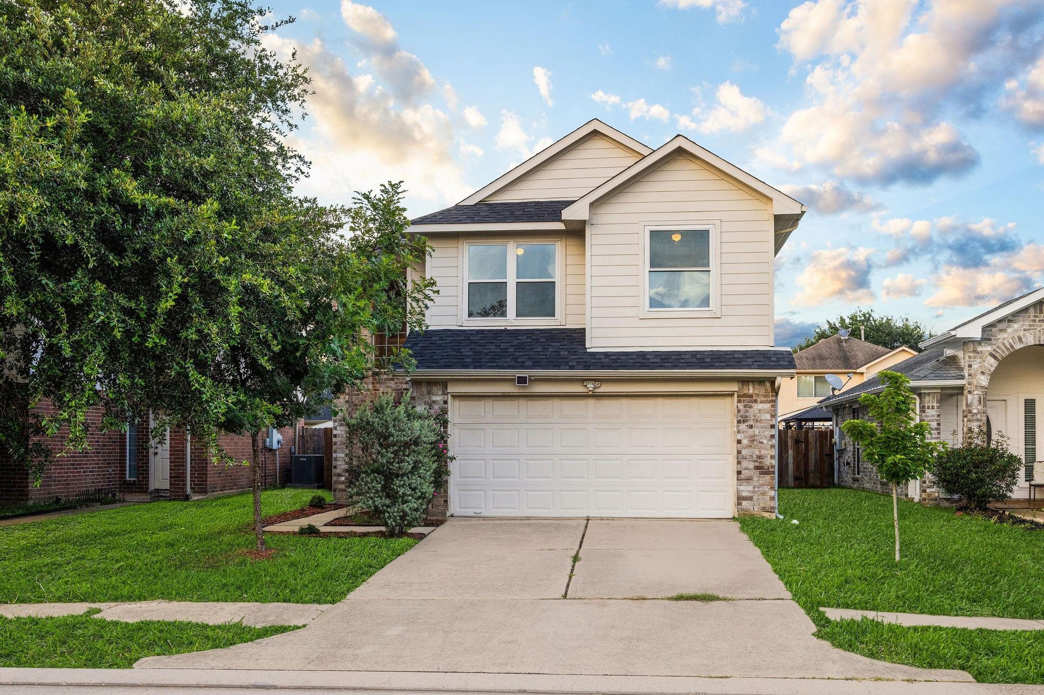 Windy River Ln, Katy, TX 77449