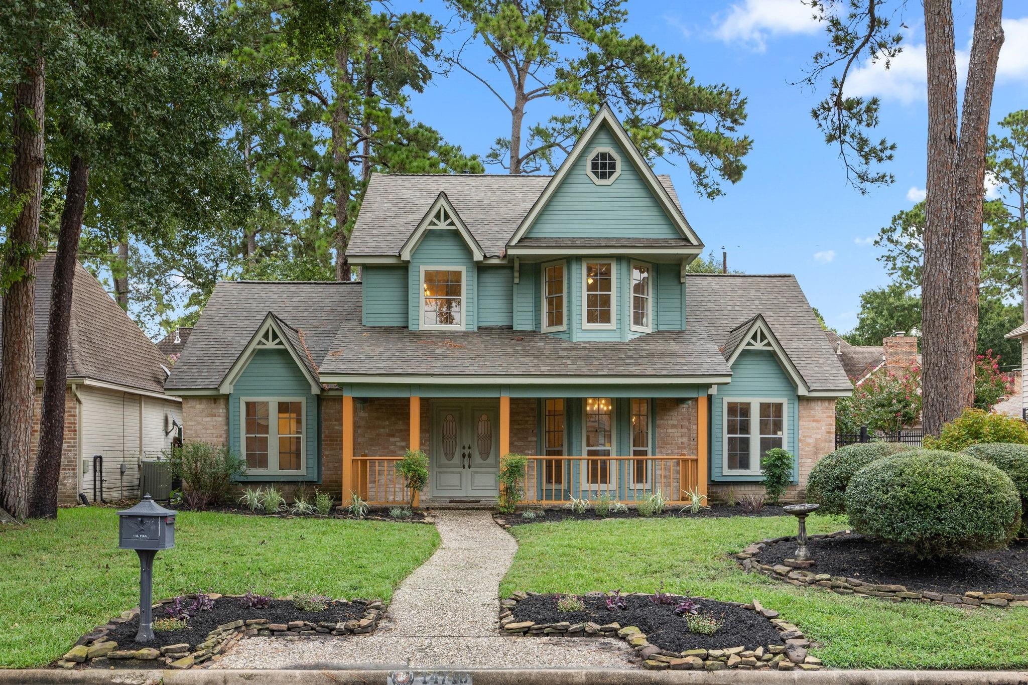 Oak Bluff Ct, Houston, TX 77070