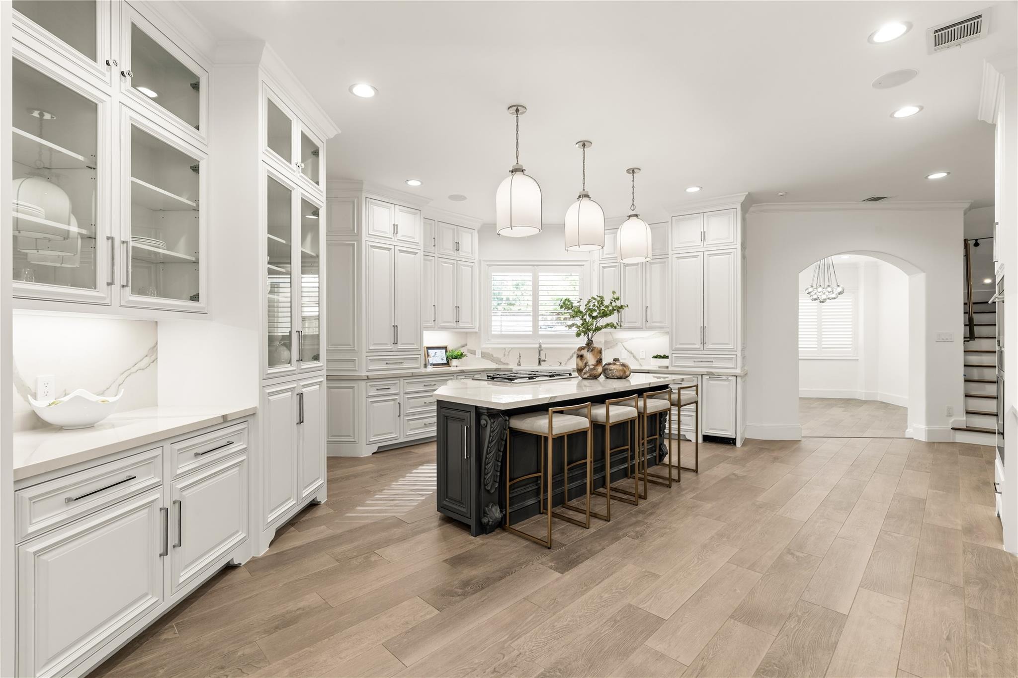 Huckleberry Cir, Houston, TX 77056 #1