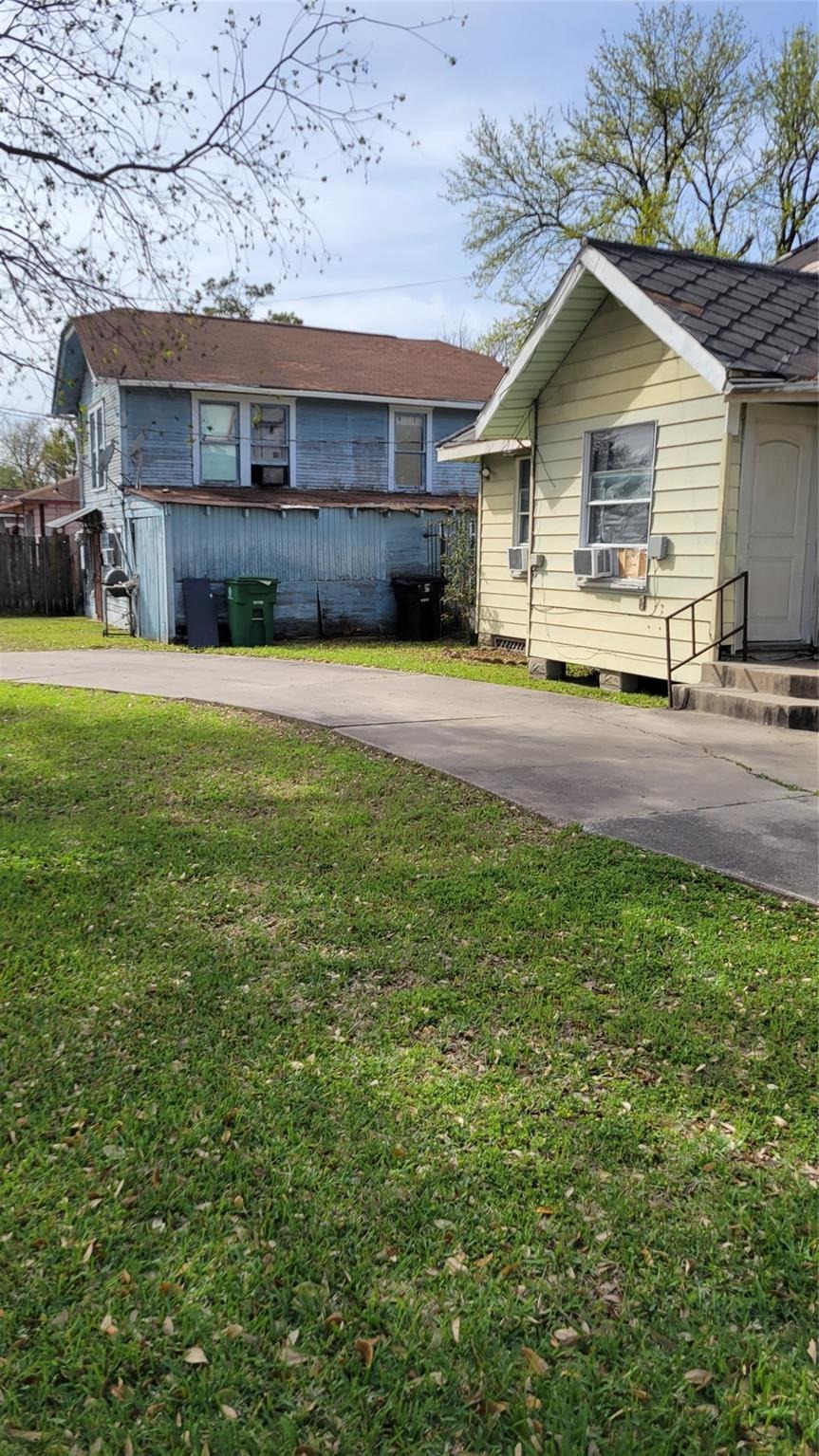 Cochran St, Houston, TX 77009 #1