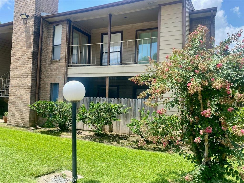 Bissonnet St, Houston, TX 77074