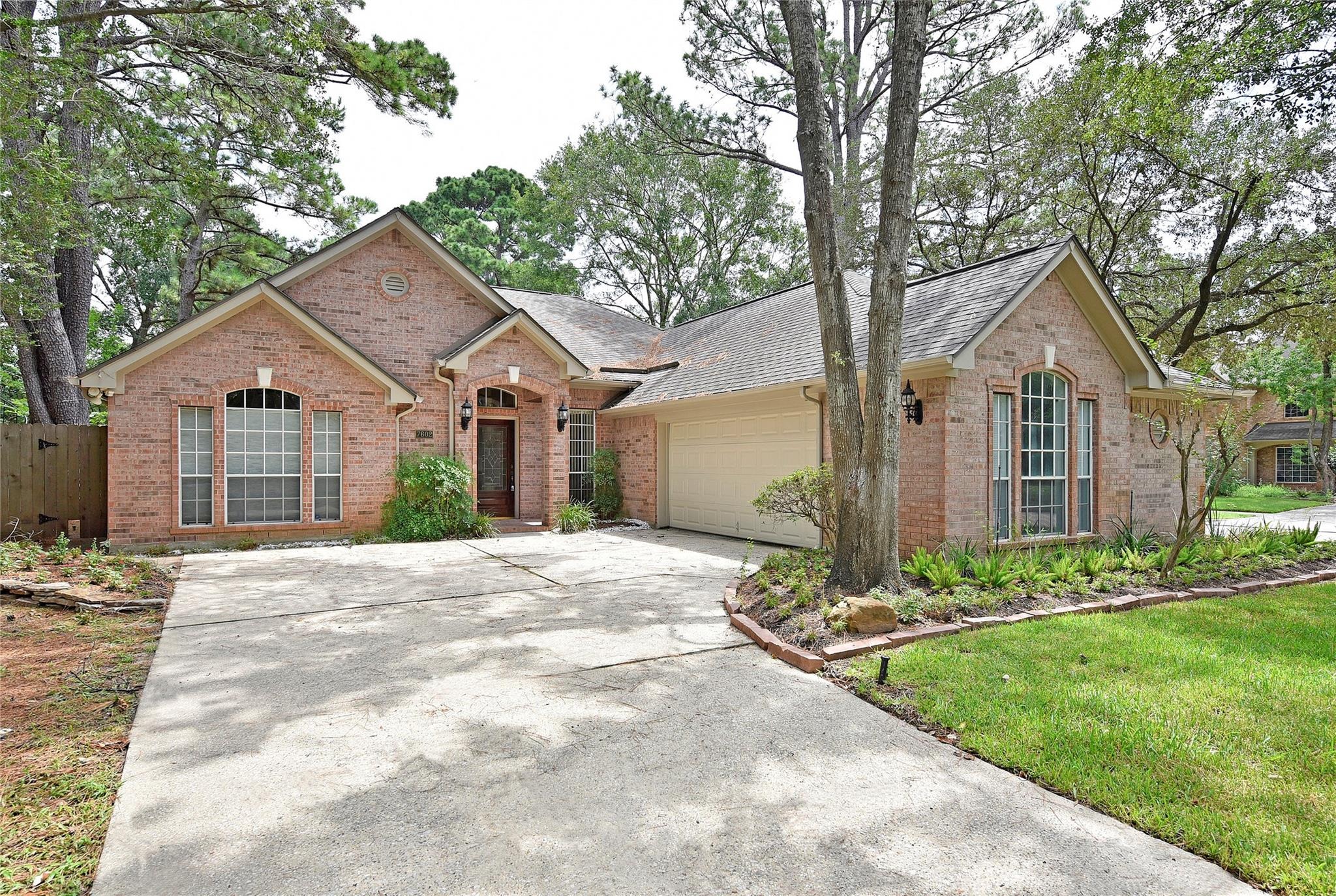 Melody Cir, Houston, TX 77040
