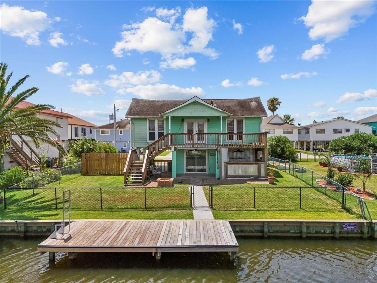 Bonita St, Hitchcock, TX 77563