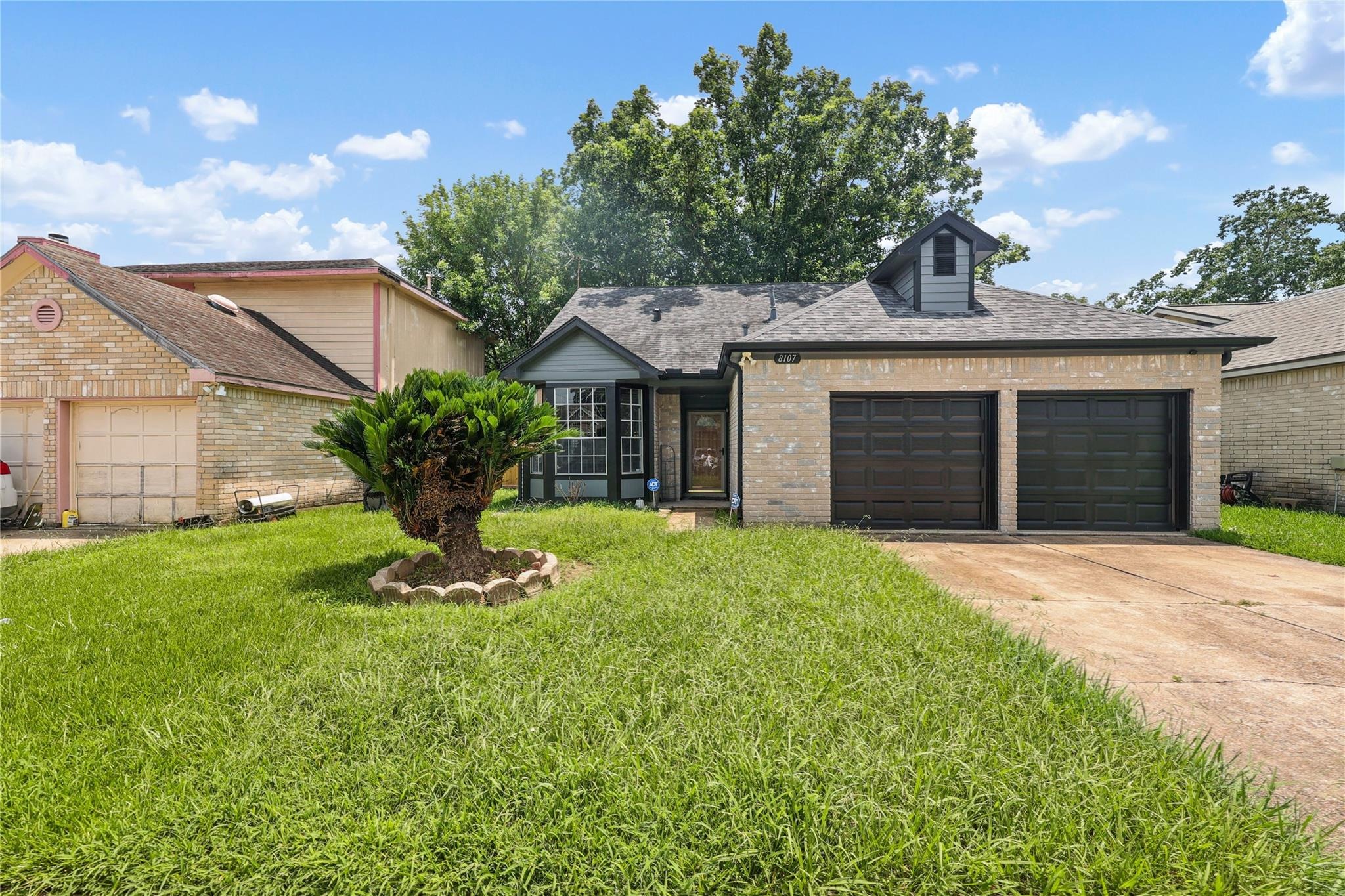 Summer Trail Dr, Houston, TX 77040