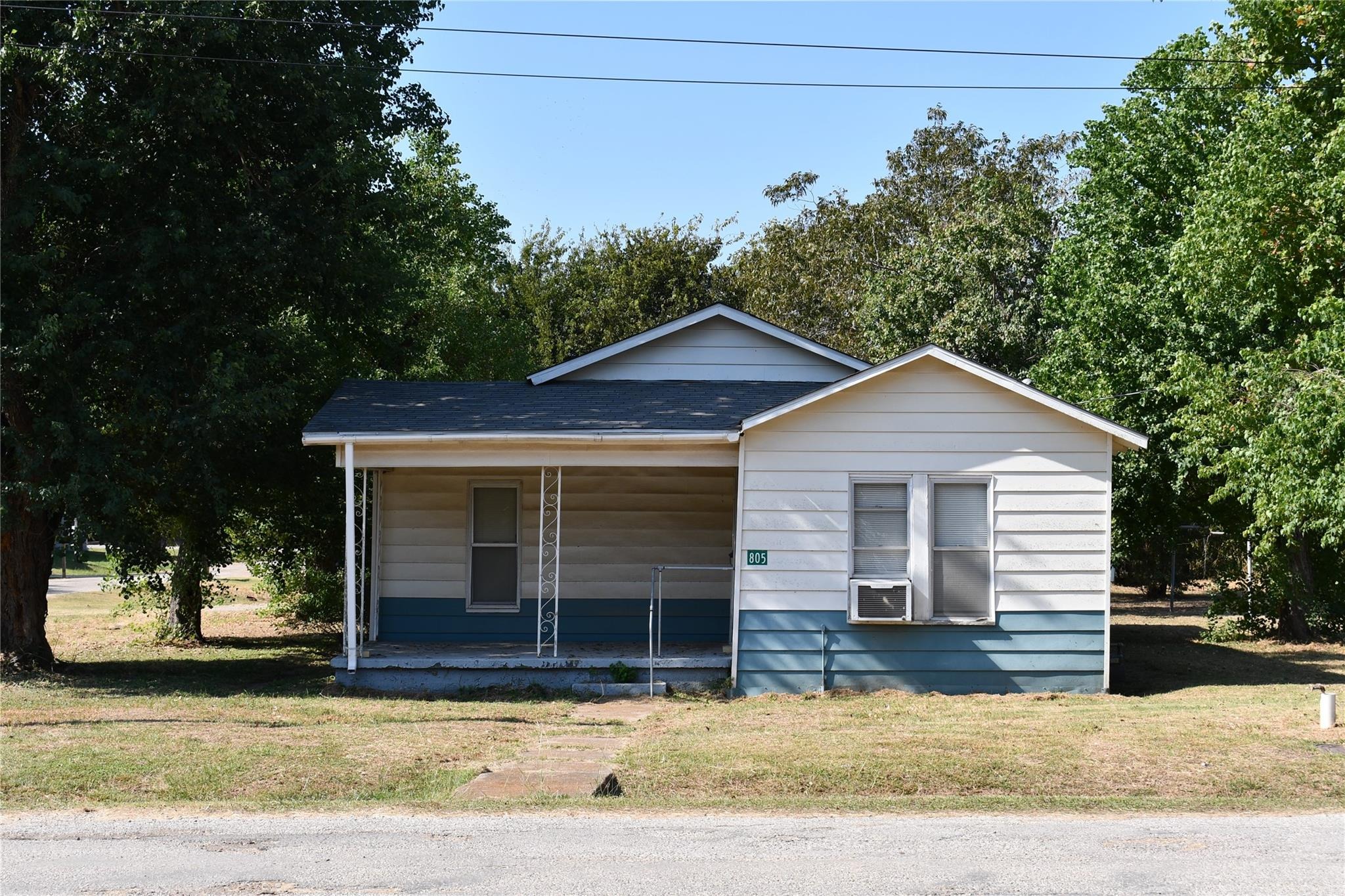 Caldwell St, Lexington, TX 78947