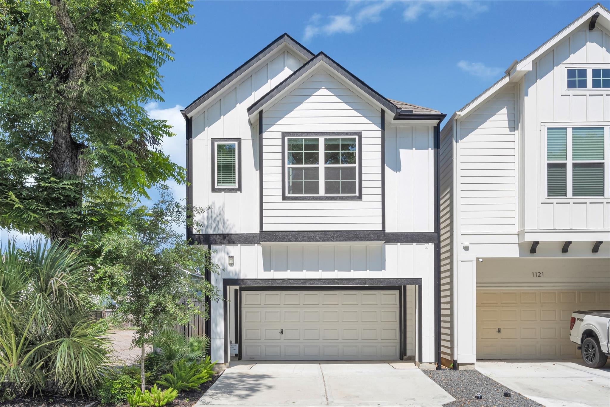 Lawrence St, Houston, TX 77008