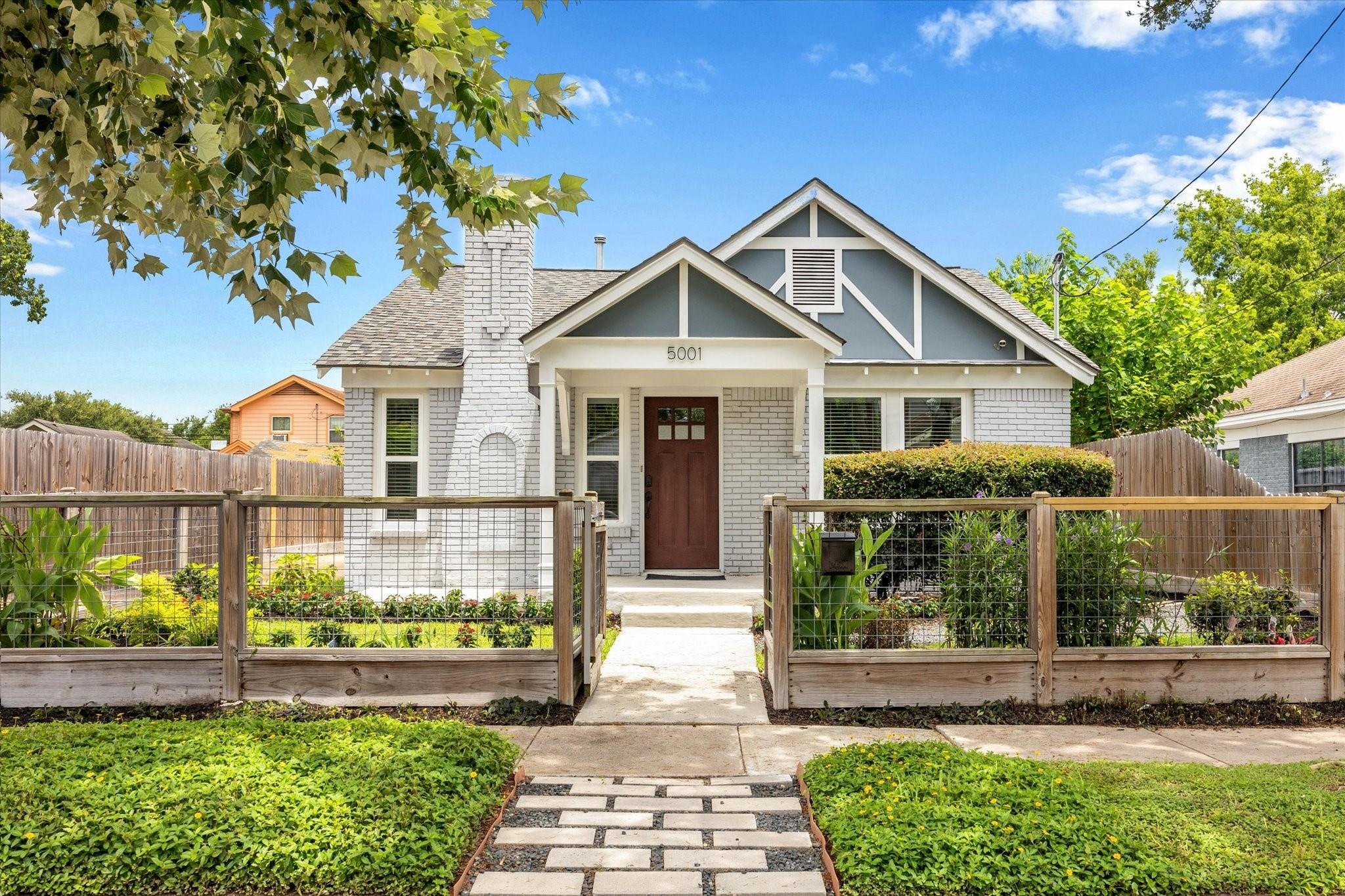 Farmer St, Houston, TX 77020