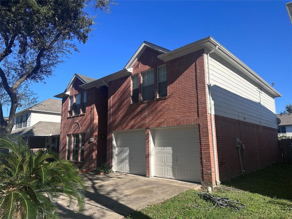 Eaglewood Spring Ct, Houston, TX 77083