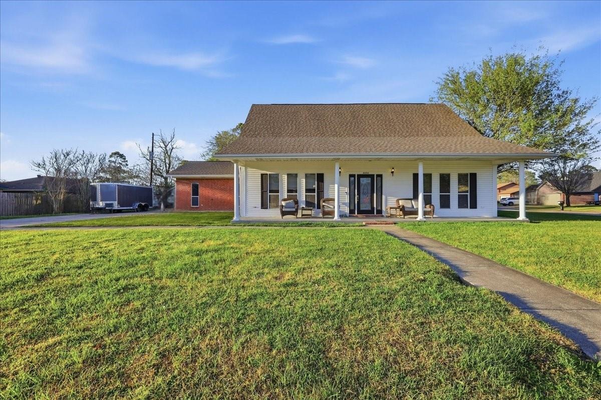 Kitty Chapin Ave, Orange, TX 77632