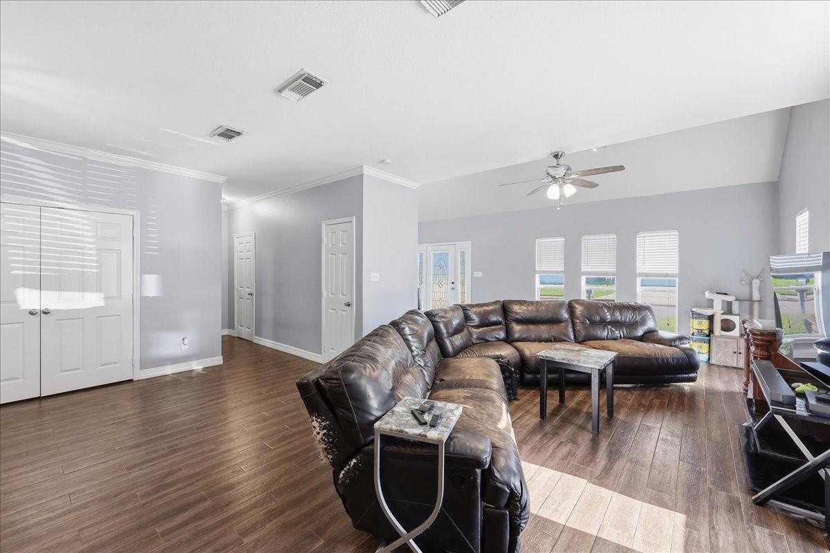Kitty Chapin Ave, Orange, TX 77632 #1