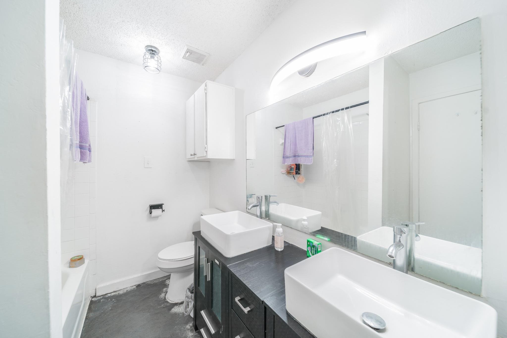 Farley Dr, Houston, TX 77032 #1