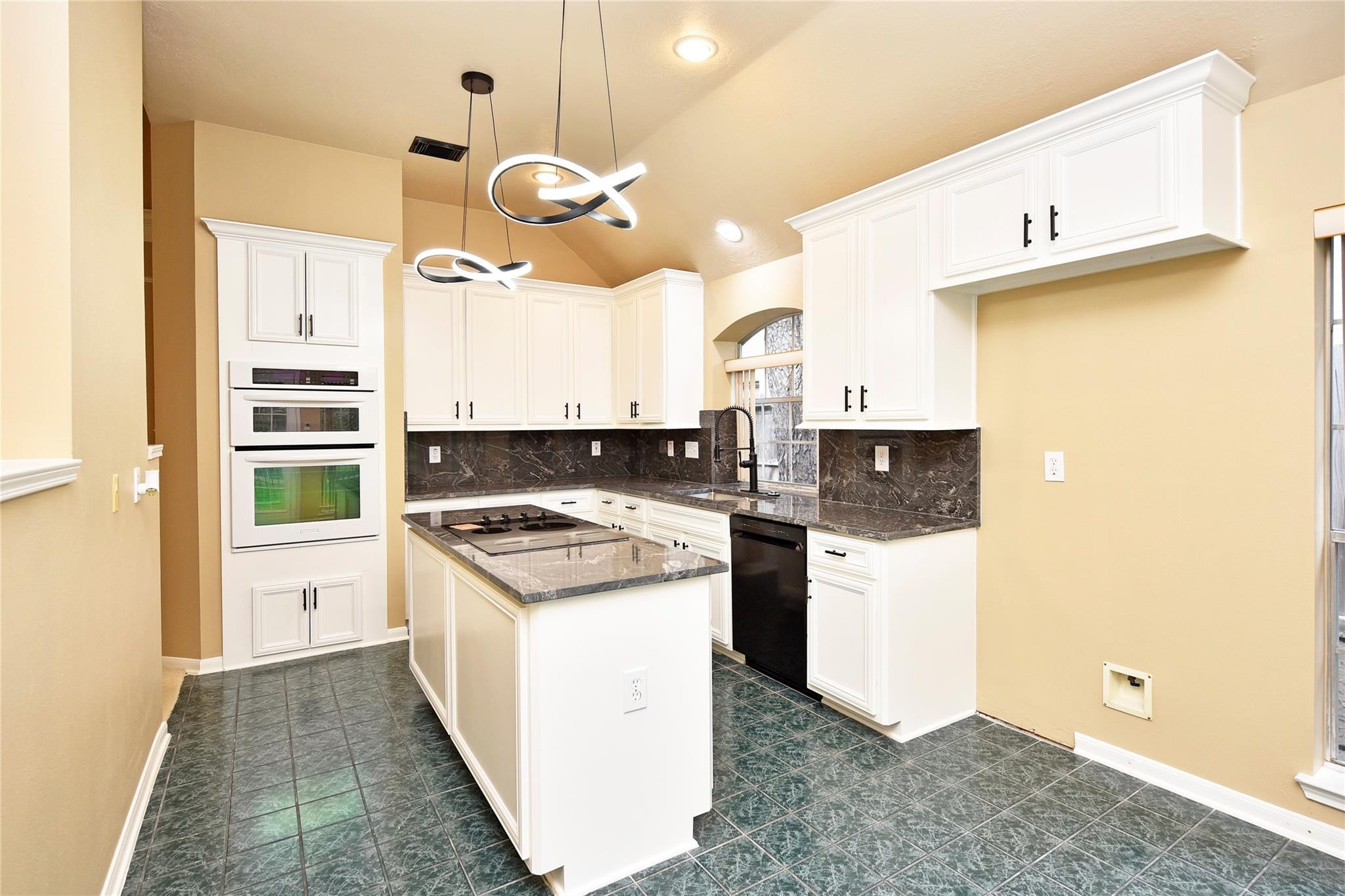 Melody Cir, Houston, TX 77040 #1