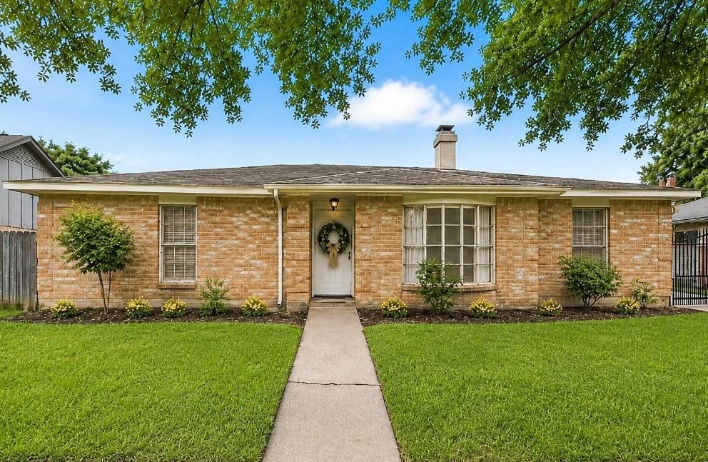 Hitherfield Dr, Sugar Land, TX 77498