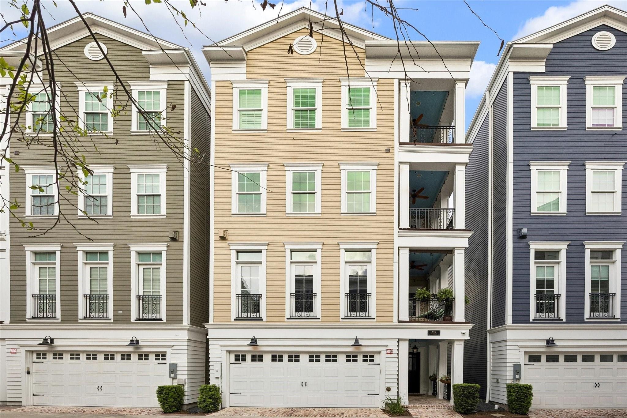 18th St, Houston, TX 77008