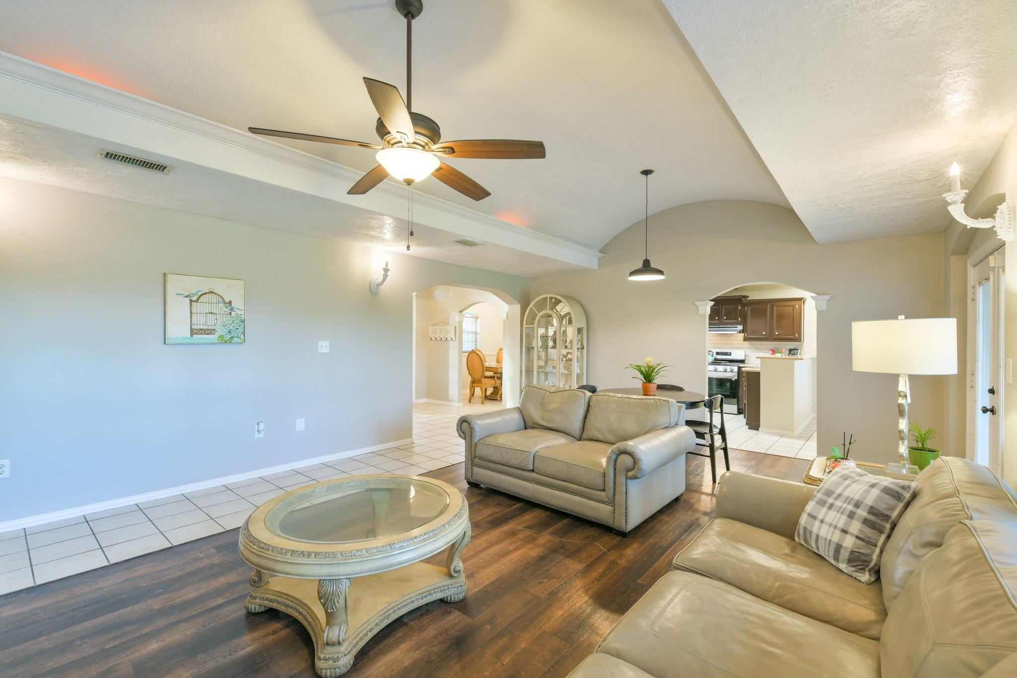 Westwood Cir, LA Marque, TX 77568 #1