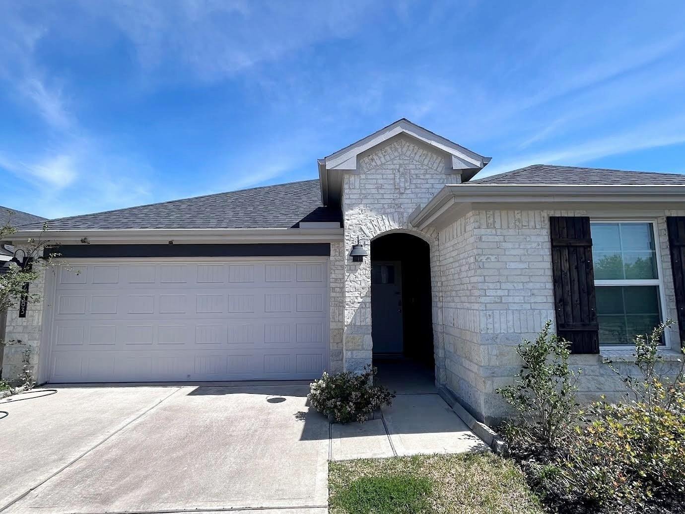 4983 EDGEWOOD Dr
