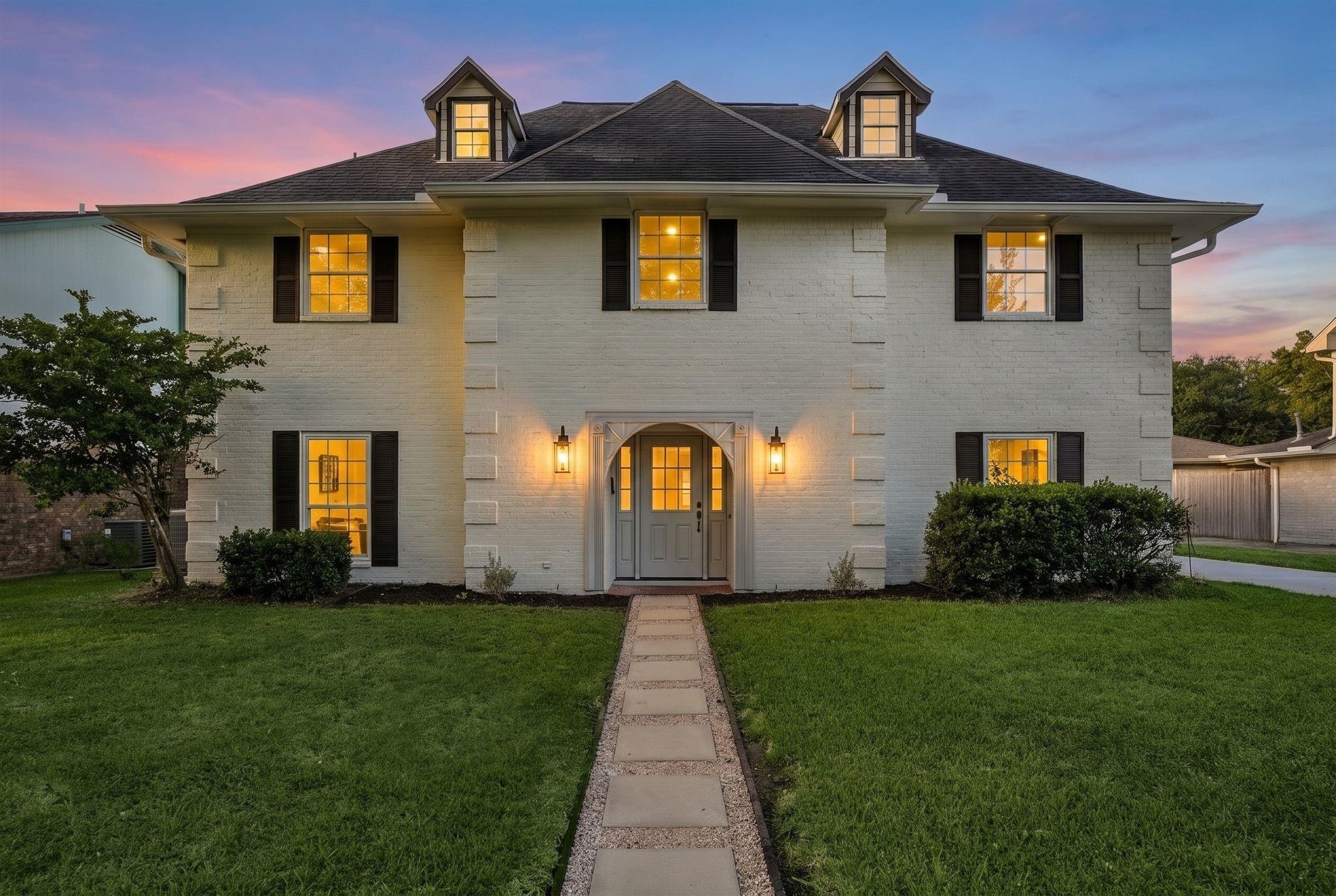 Bayou Vista Dr, Houston, TX 77091