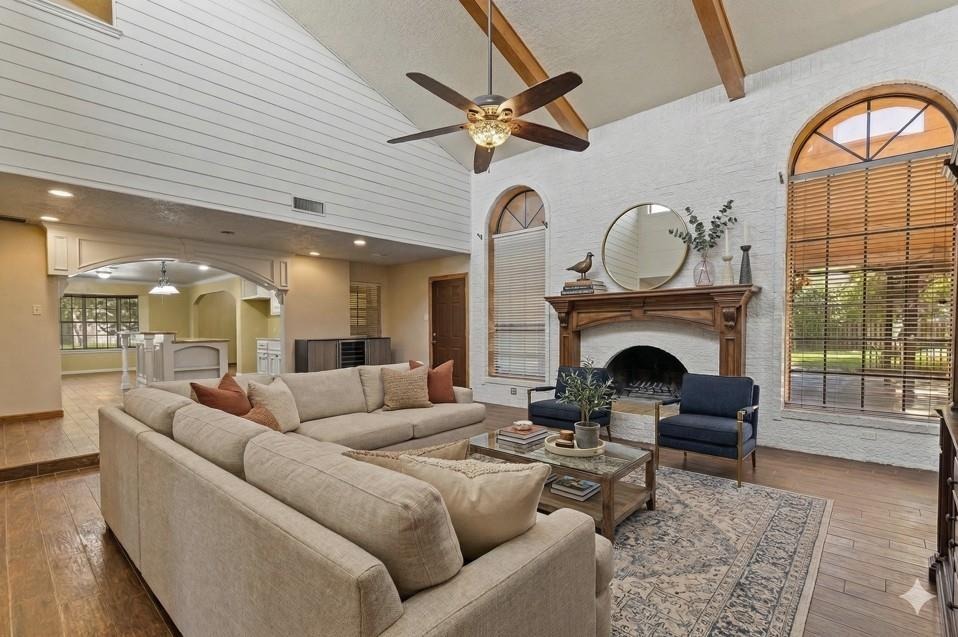 Crestfield Ct, Houston, TX 77070