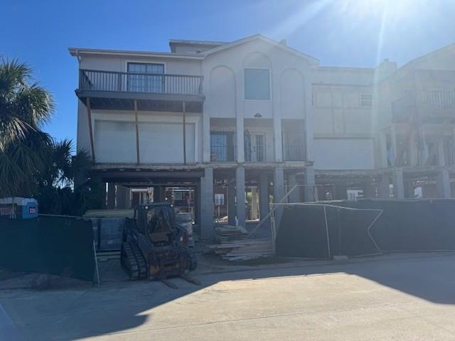 Harbour Dr, Houston, TX 77058