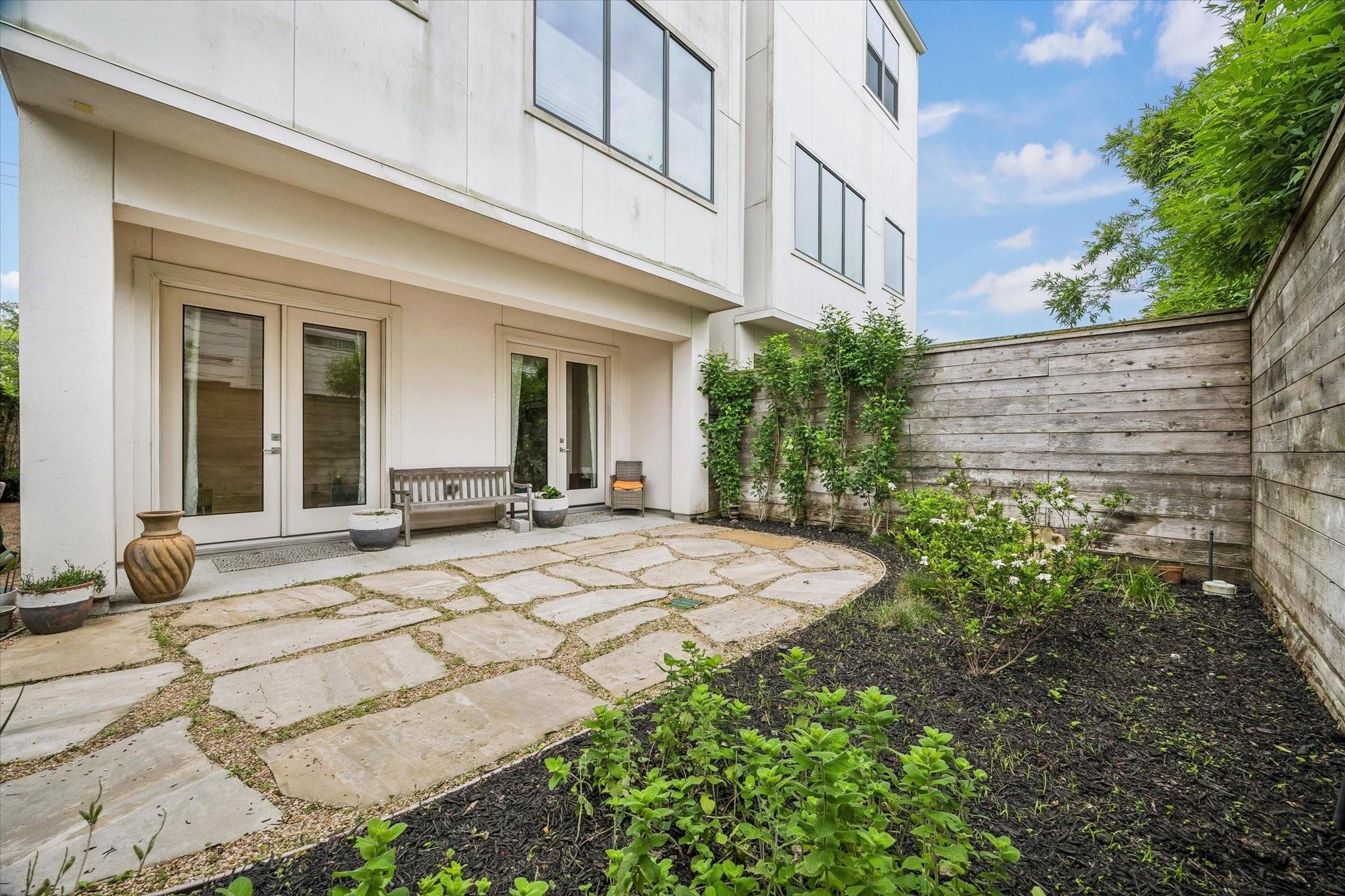 Vermont St, Houston, TX 77006 #1