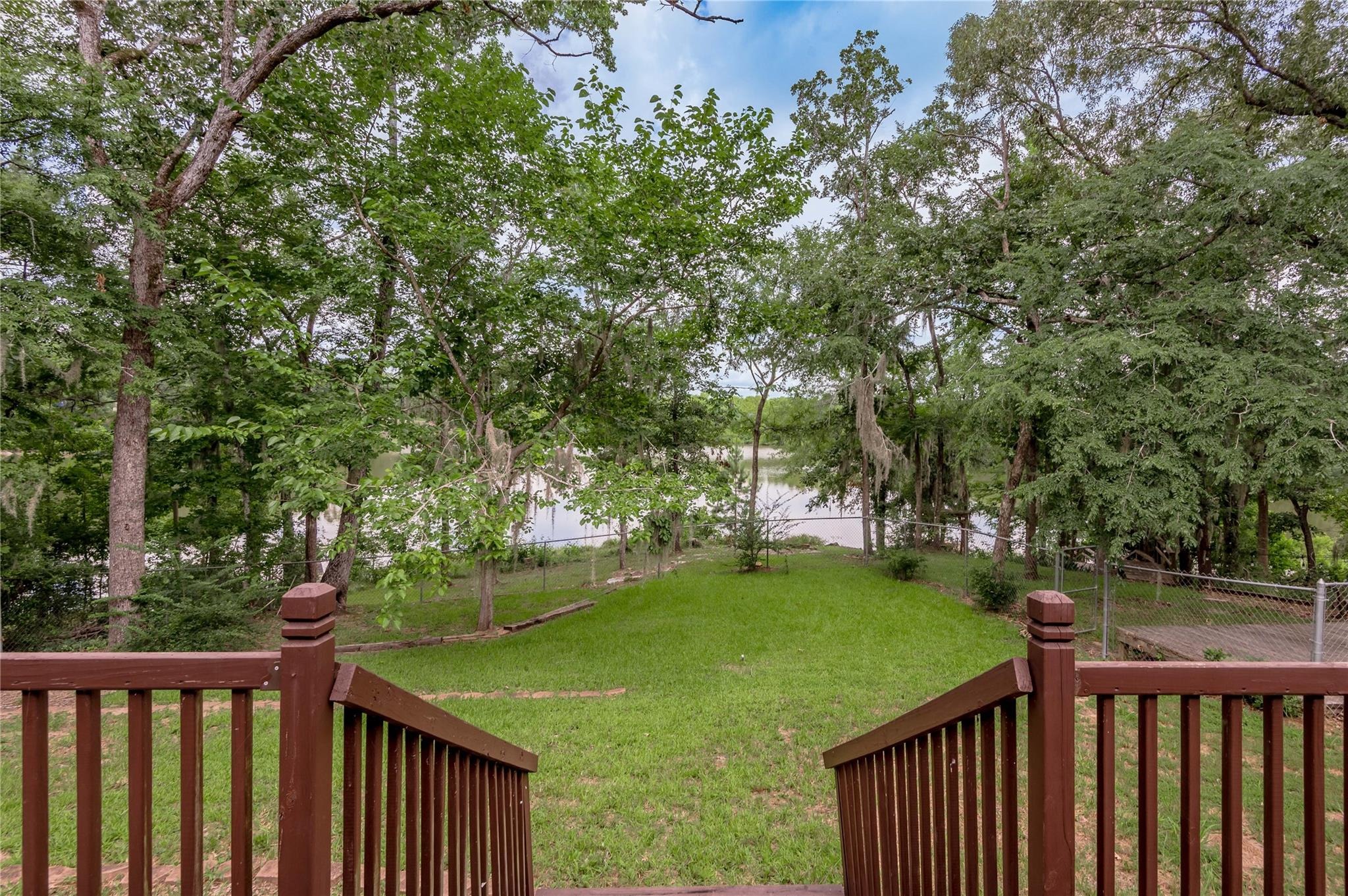 Chestnut Bnd, Huntsville, TX 77320