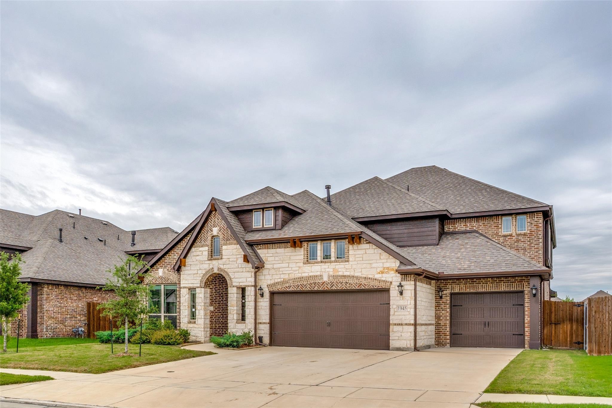 Cedarwood Dr, Glenn Heights, TX 75154