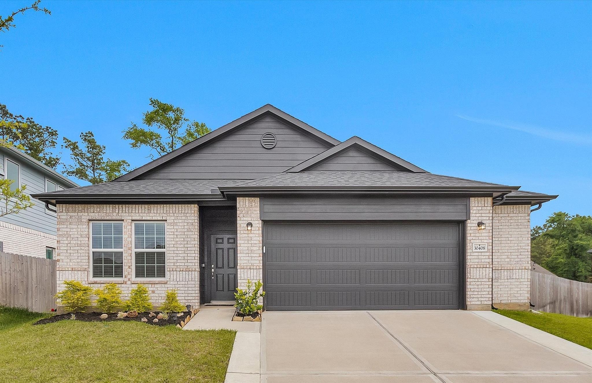 Crystal Stream Ln, Magnolia, TX 77355