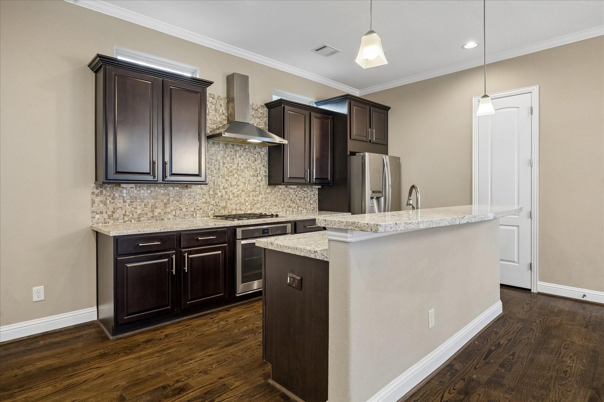 18th St, Houston, TX 77008 #1