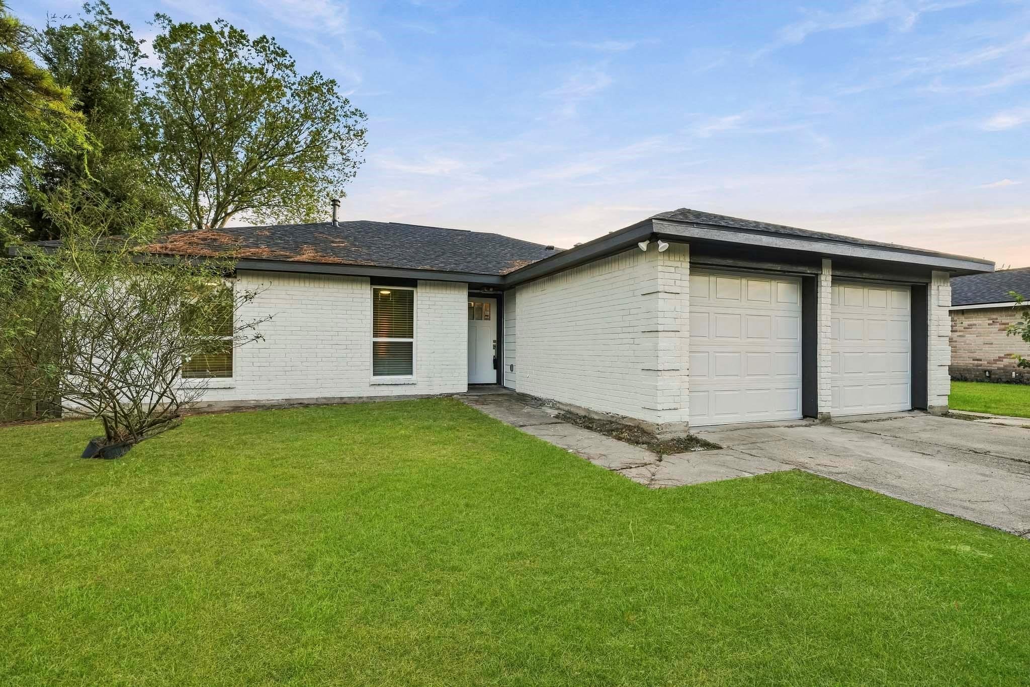 Danfield Dr, Houston, TX 77053