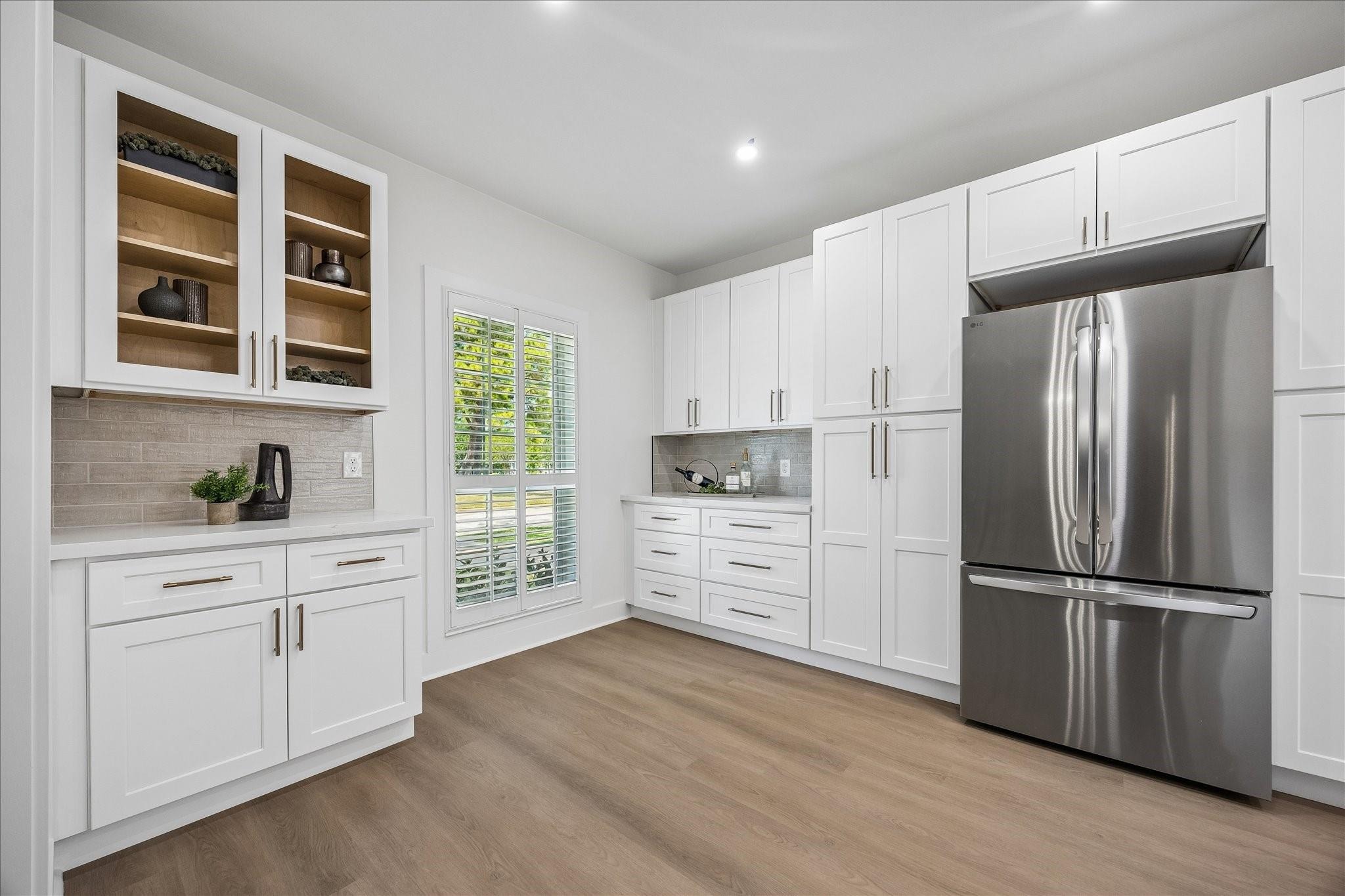 Blue Willow Dr, Houston, TX 77042 #1