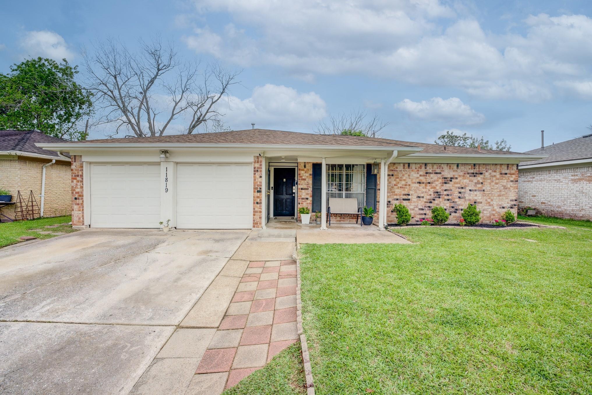 Nottingham Cir, Houston, TX 77071