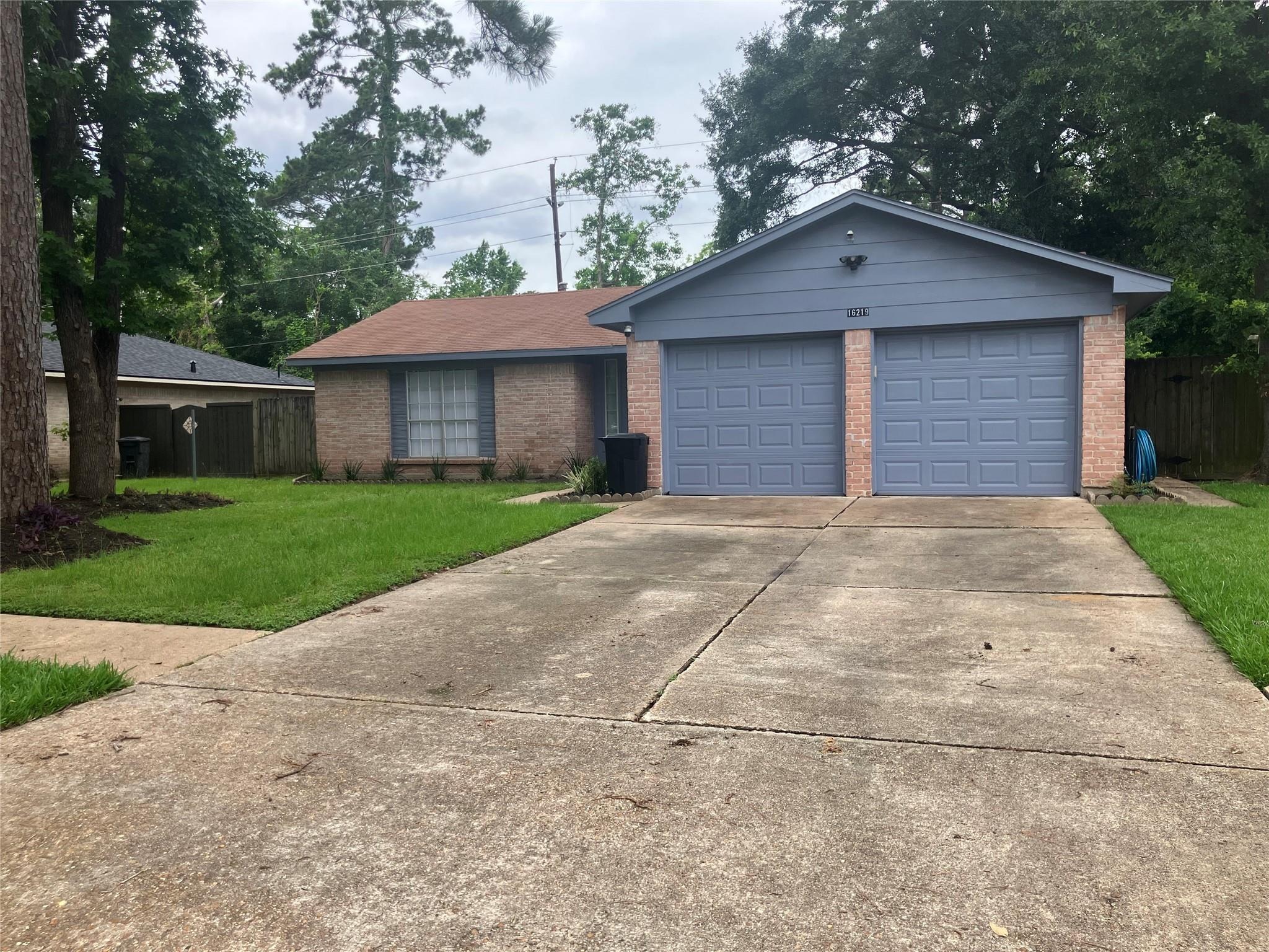 Timber Valley Dr, Houston, TX 77070