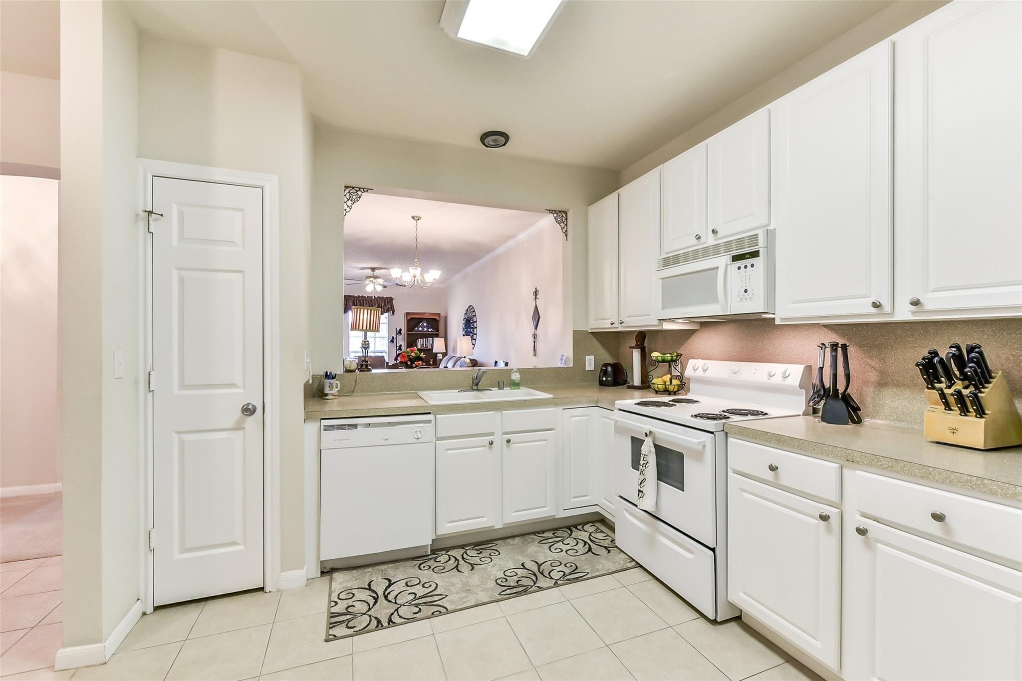 Kings Crossing Dr, Kingwood, TX 77345 #1