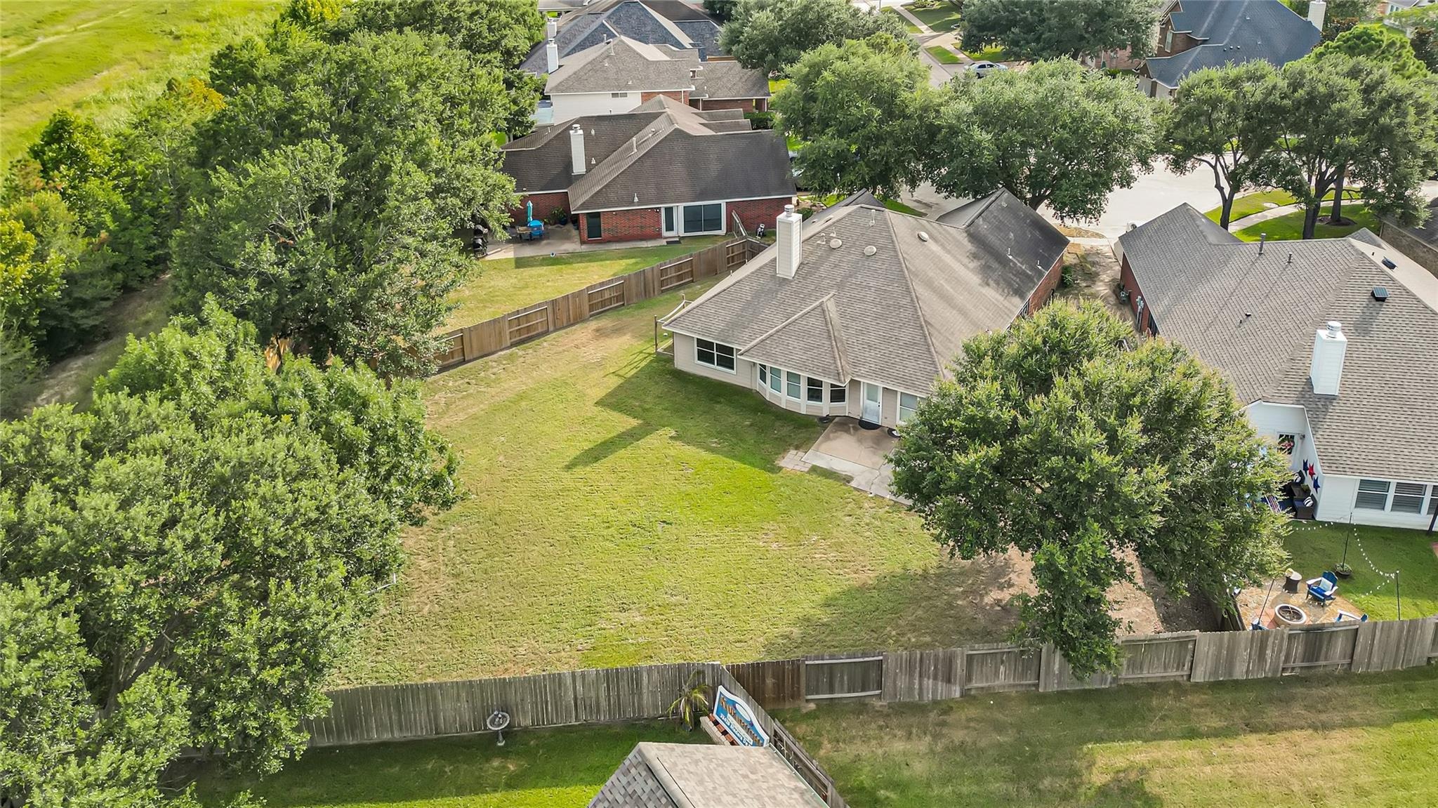 Hollow Field Ln, Cypress, TX 77433