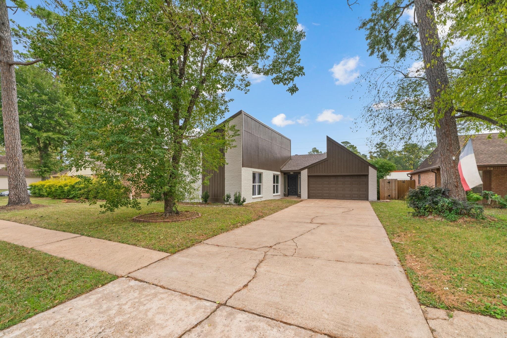 Rose Valley Dr, Houston, TX 77070
