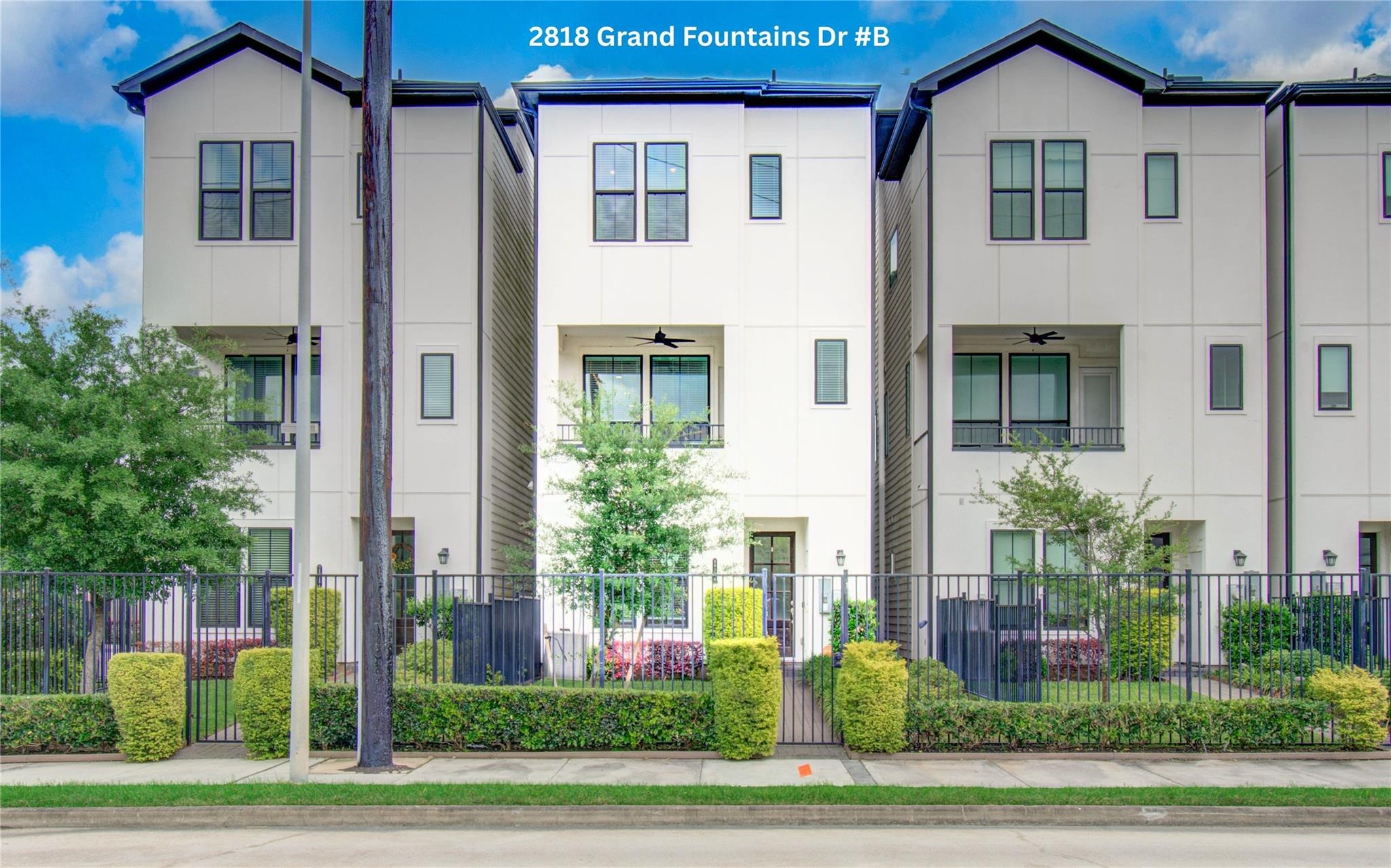 Grand Fountains Dr, Houston, TX 77054