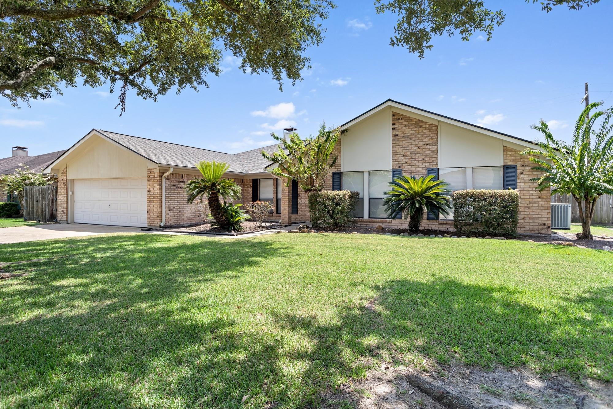 Shanahan Dr, Beaumont, TX 77706