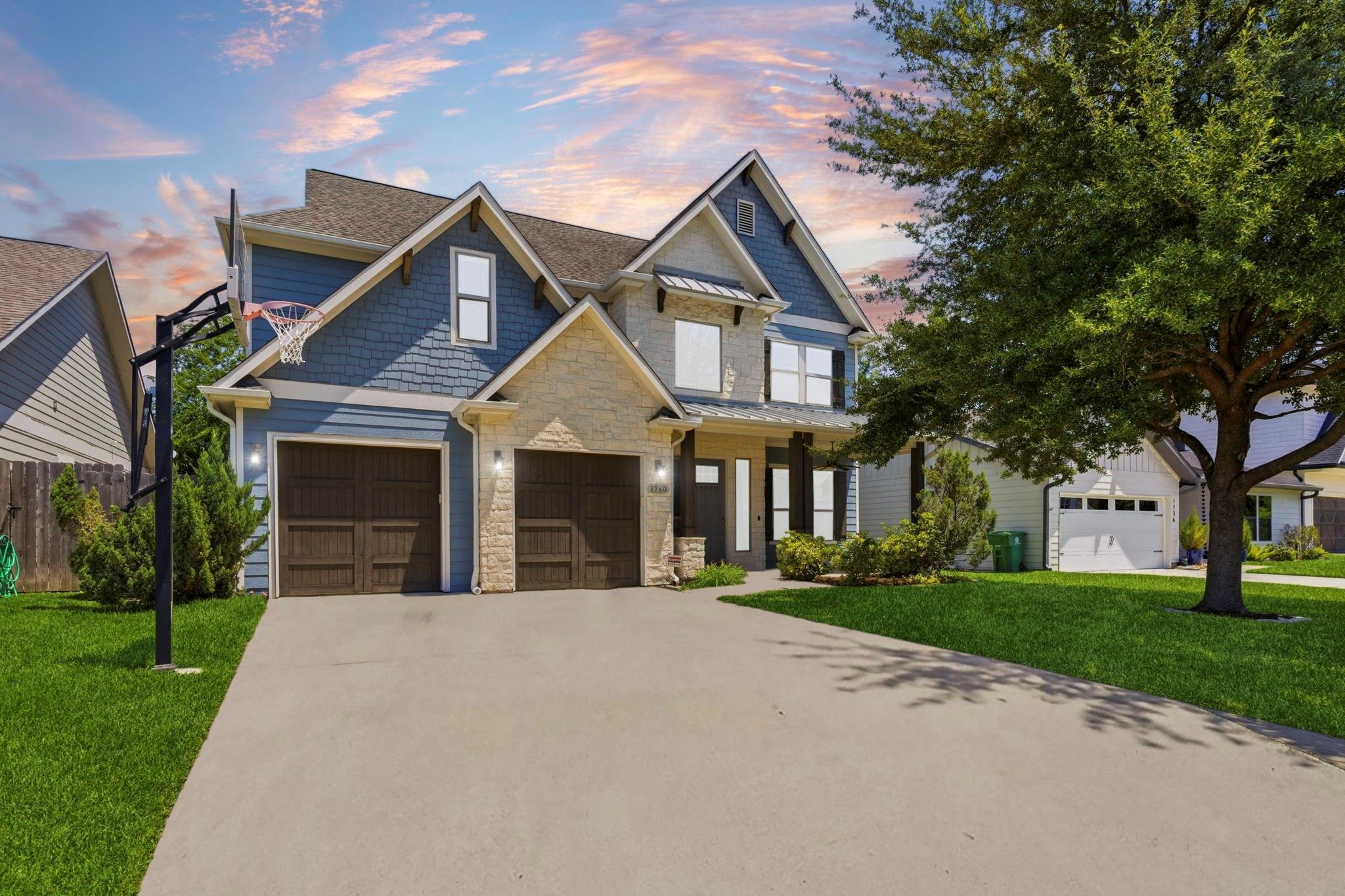 Nina Lee Ln, Houston, TX 77018