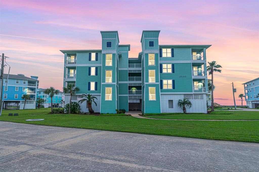 Cat Tail Dr, Galveston, TX 77554
