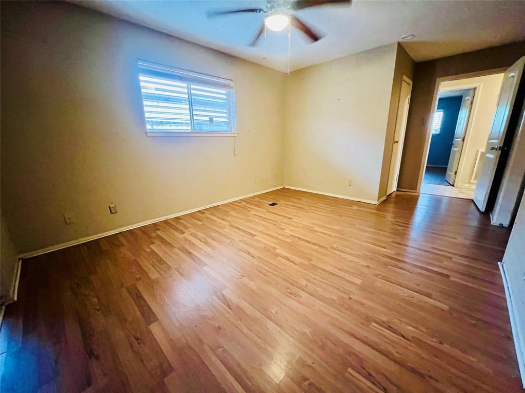 24th St, Dickinson, TX 77539 #1