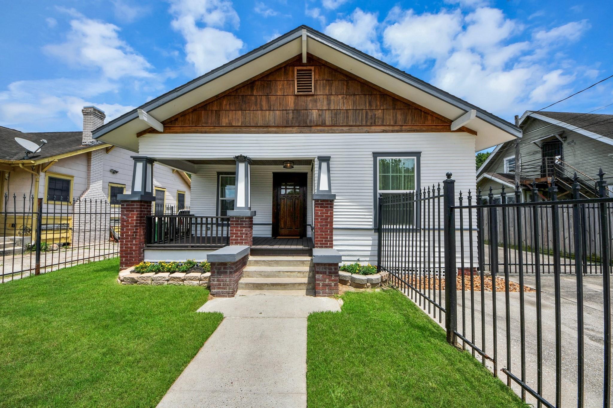 Lenox St, Houston, TX 77011