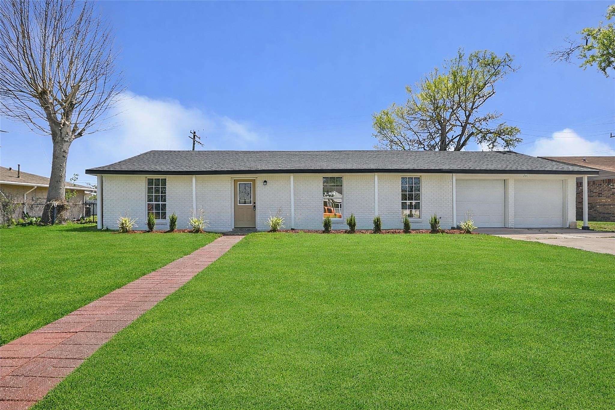 Pamela Dr, Baytown, TX 77521