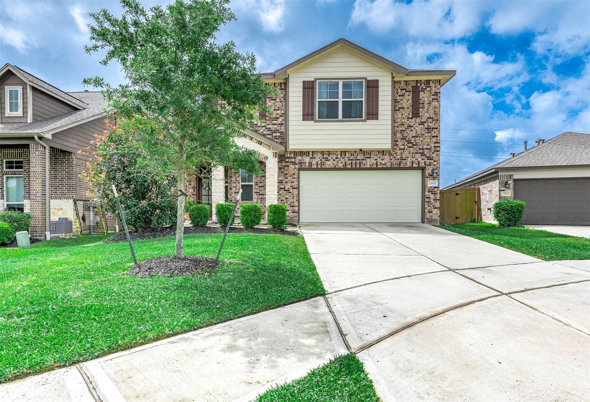 Emerald Mallard Dr, LA Marque, TX 77568