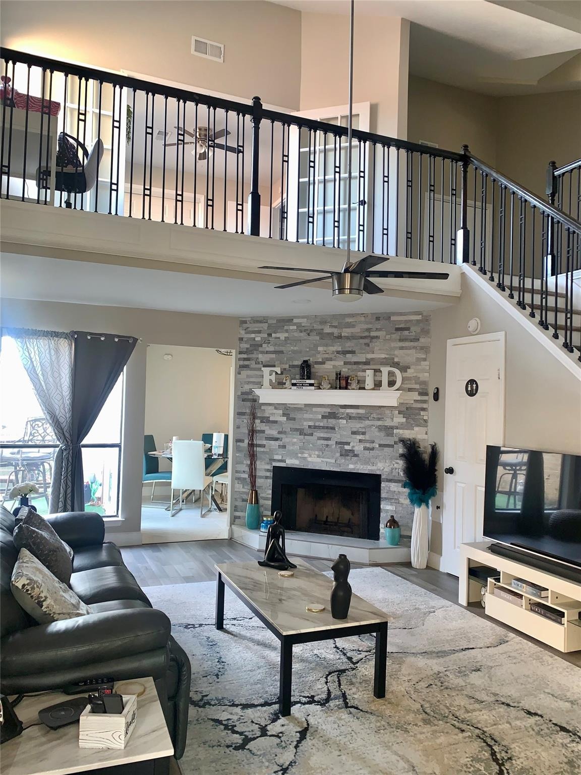 Forest Ct, Baytown, TX 77521