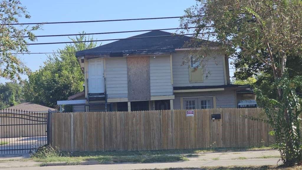 Montgomery Rd, Houston, TX 77091 #1
