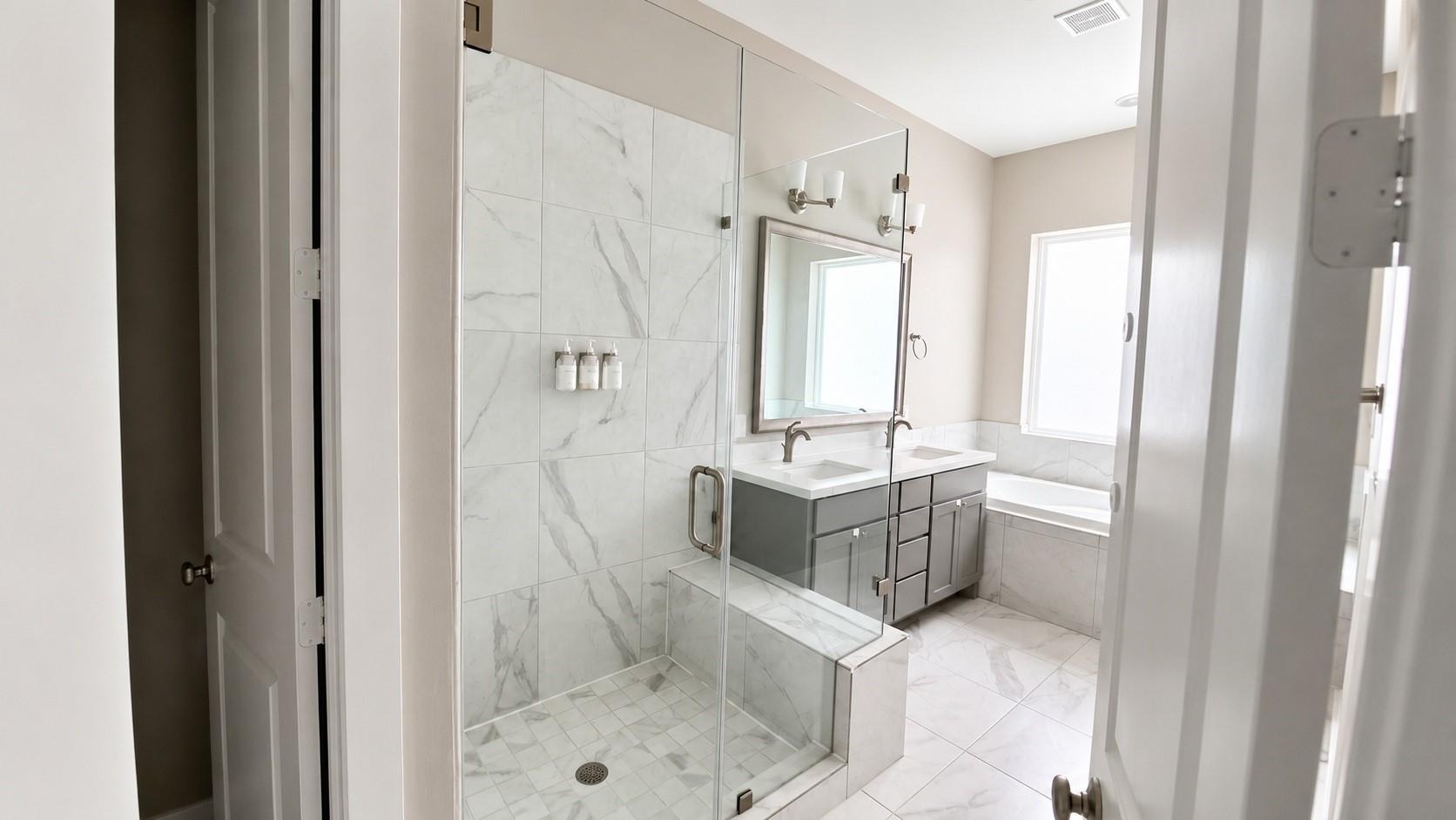 24th St, Houston, TX 77008 #1