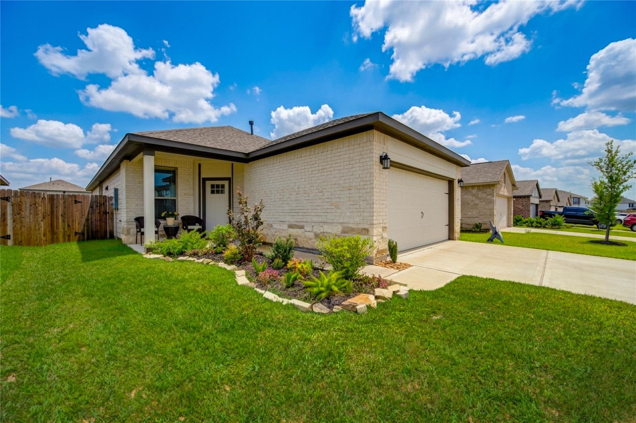 Plateau Dr, Brookshire, TX 77423
