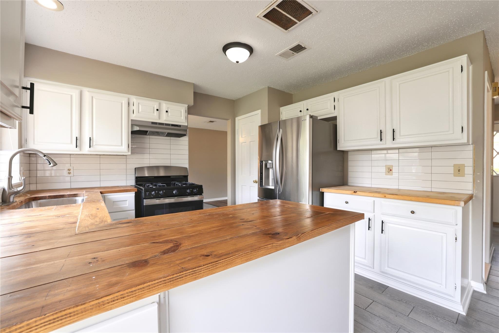Pinyon Creek Dr, Houston, TX 77095 #1