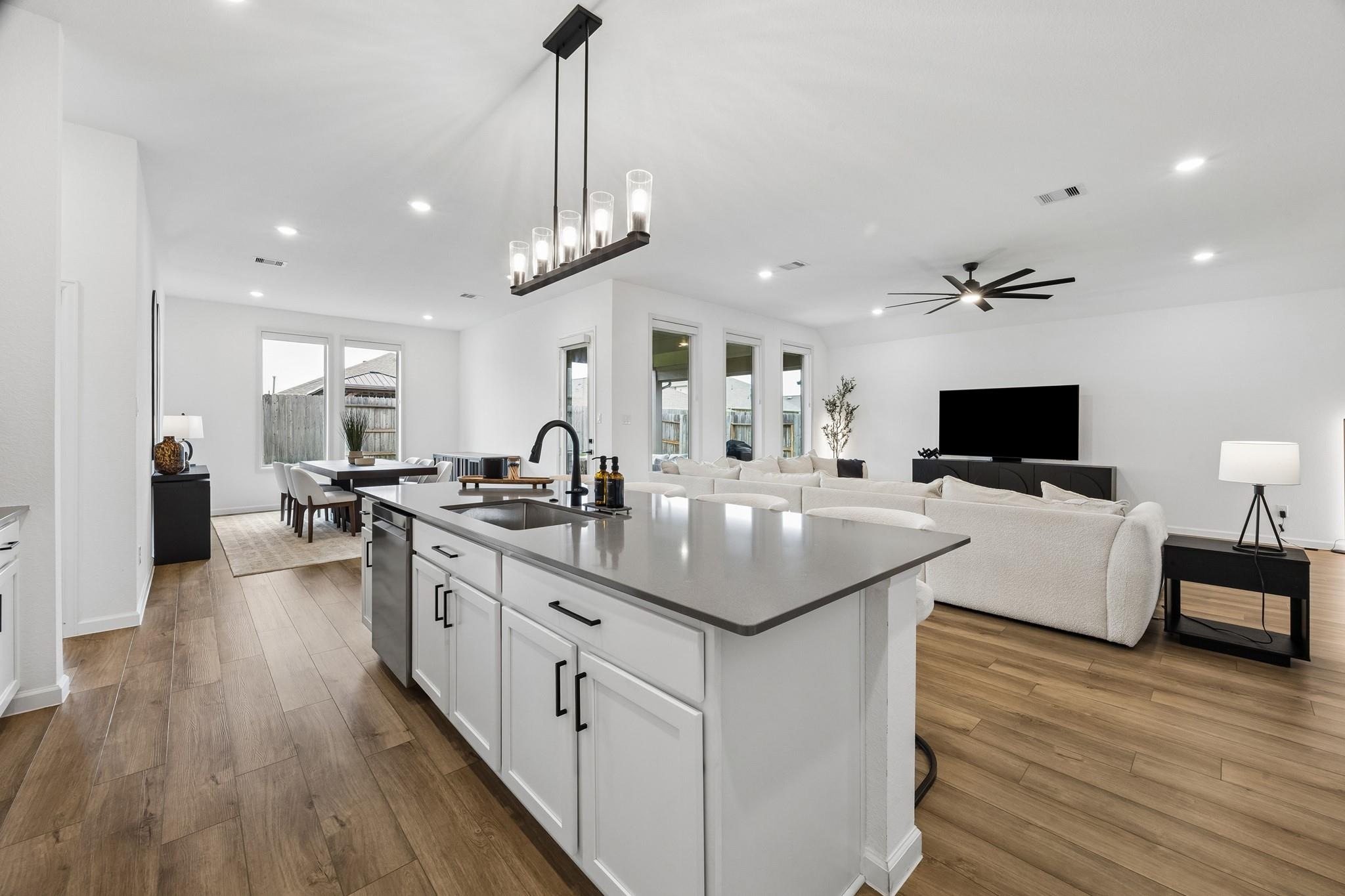 Cottage Bridge Rd, League City, TX 77573 #1